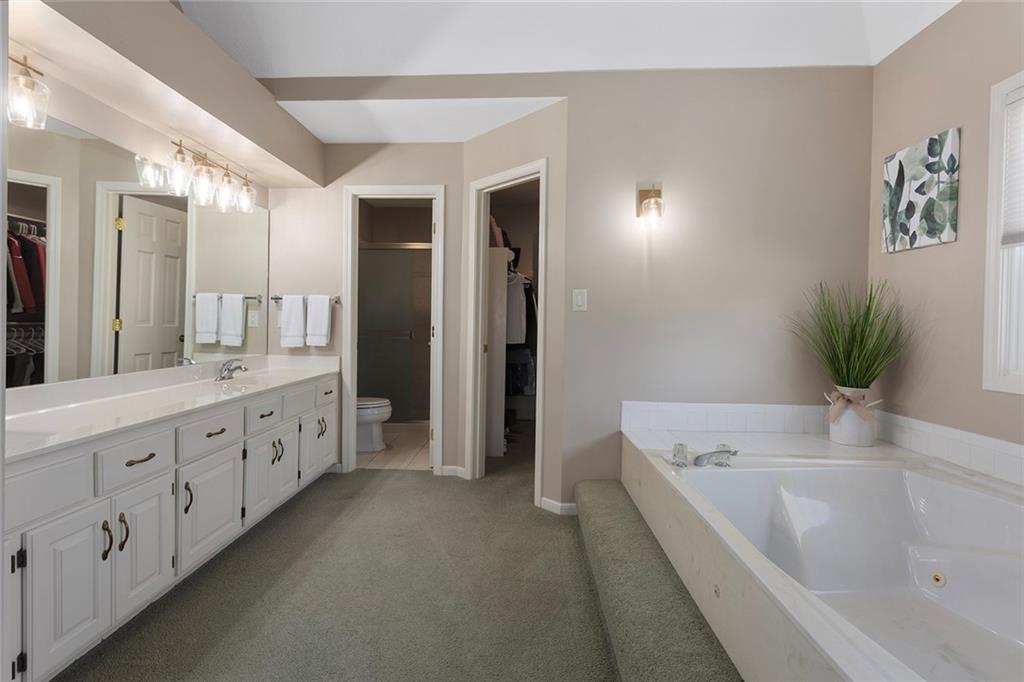 8917 Lambert Drive Lee's Summit, MO 64064 - Photo 23 of 64