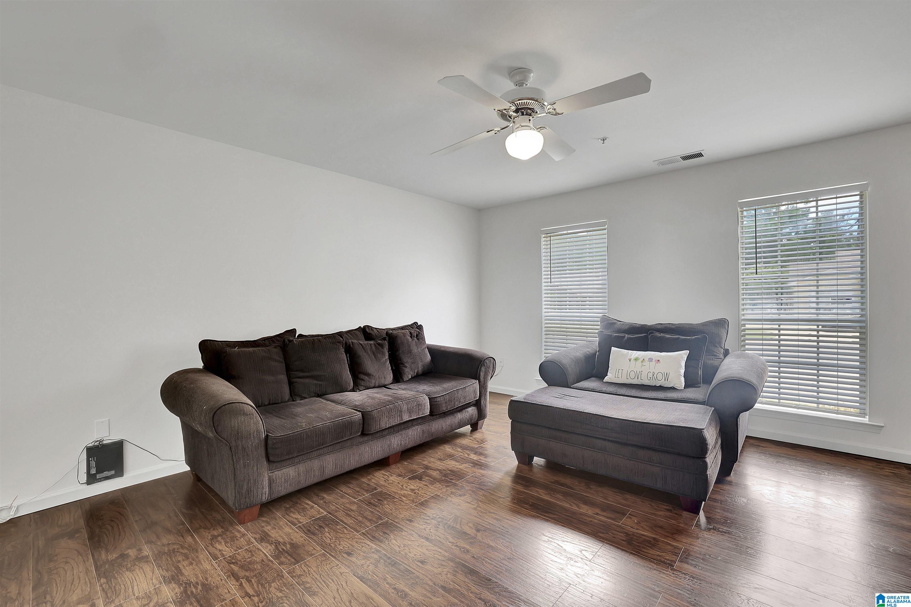 113 Willow Point Lane Alabaster, AL 35007 - Photo 3 of 11