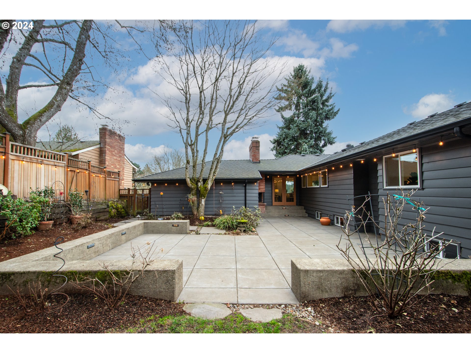 6444 Southwest Loop Drive Portland, OR 97221 - Photo 37 of 47 Gallery Image 37