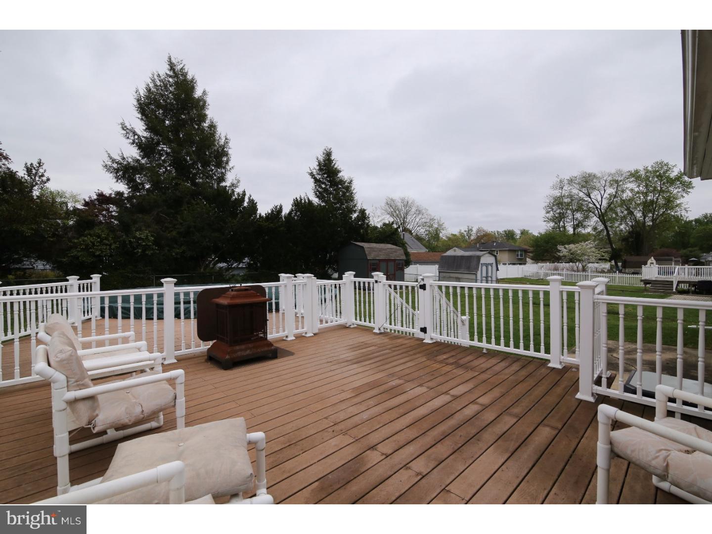 3 Green Tree Road Stratford, NJ 08084 - Photo 13 of 15 Deck