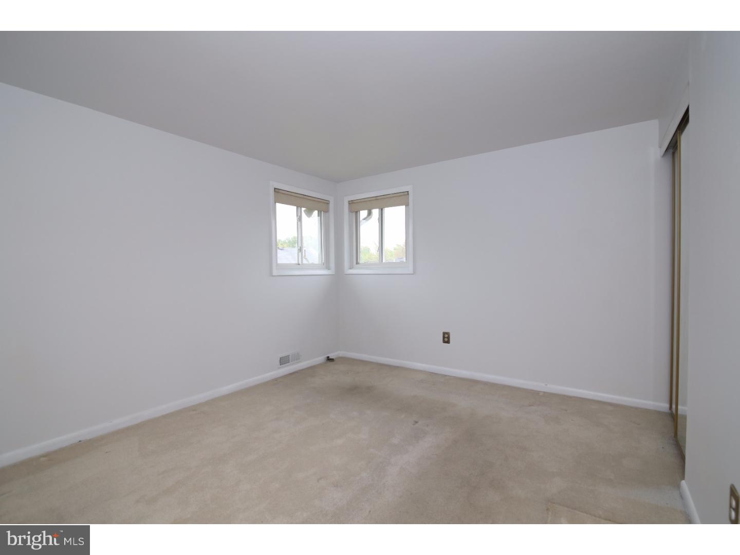 3 Green Tree Road Stratford, NJ 08084 - Photo 6 of 15 Bedroom - Main