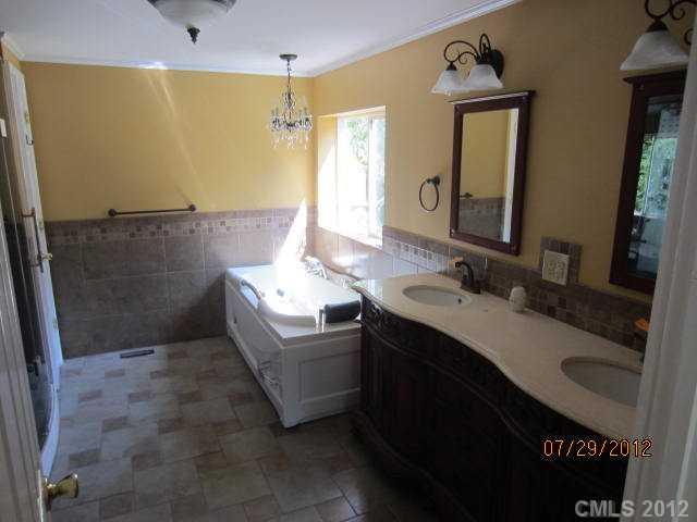 3374 Eaker Road Cherryville, NC 28021 - Photo 9 of 12 Gallery Image 9