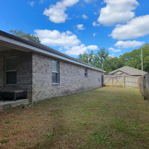 $3,400 | 400 Yancey Street, Fort Walton Beach, FL 32547