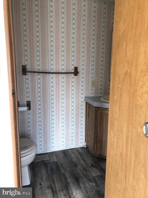 10505 Cedarville Road Brandywine, MD 20613 - Photo 18 of 20 2nd Full Bathroom