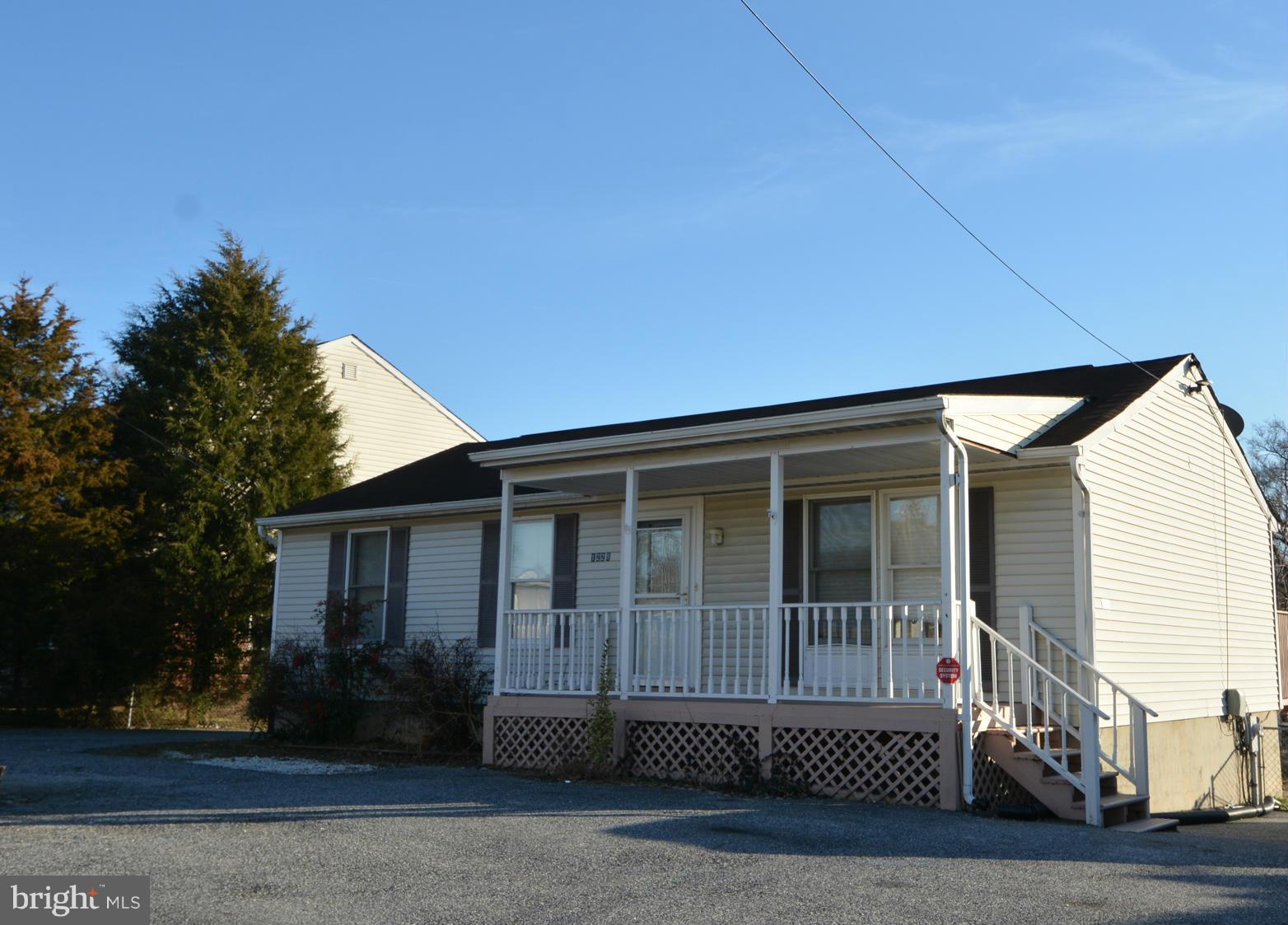 Exterior (Front)