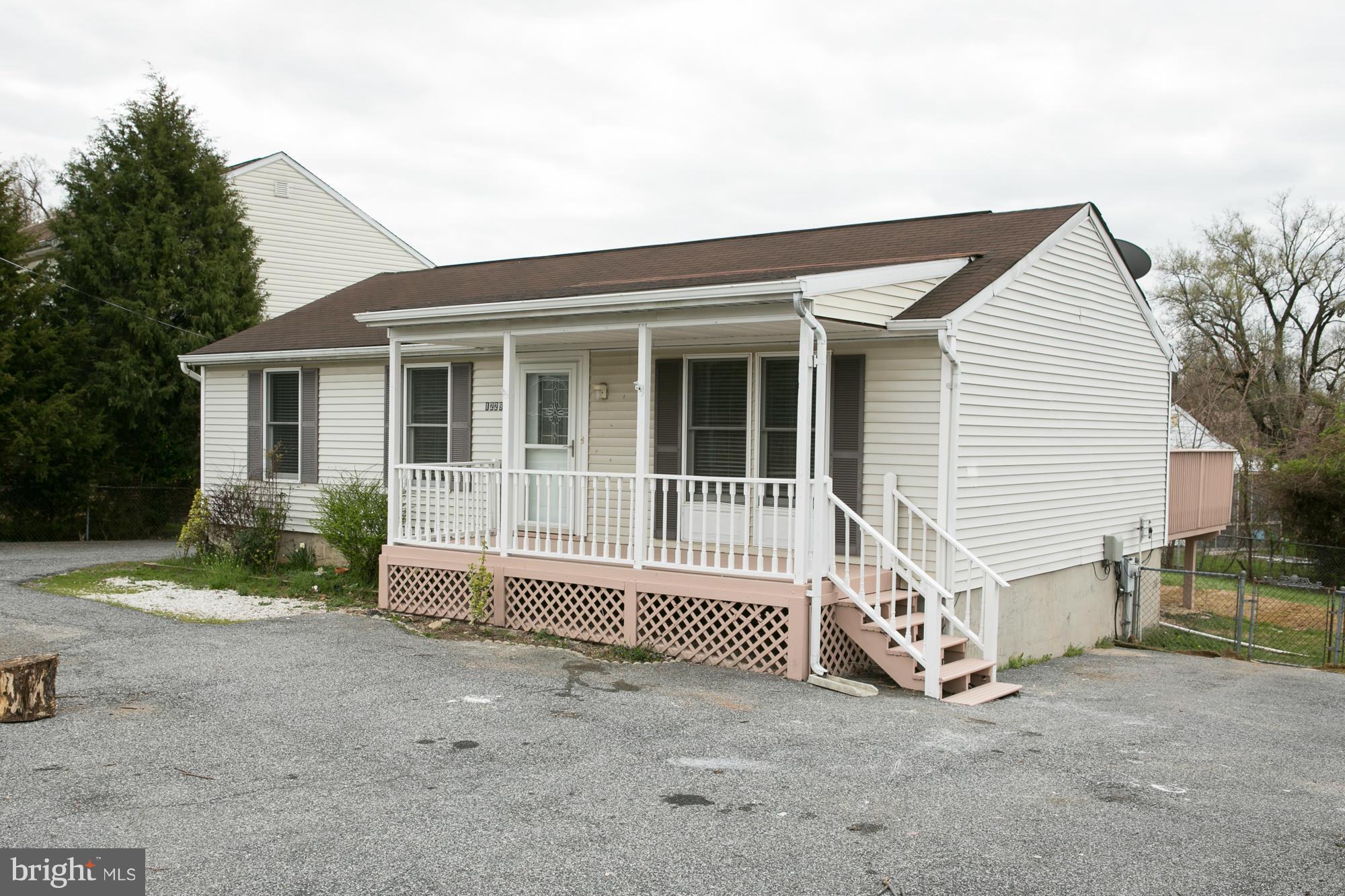1229 Rustic Avenue Rosedale, MD 21237 - Photo 2 of 15 Exterior (Front)