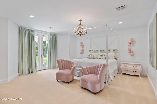 $2,400,000 | 201 Acacia Drive, Lafayette, LA 70508