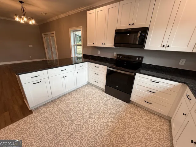 $449,500 | 28 Beverly Lane, Thomaston, GA 30286