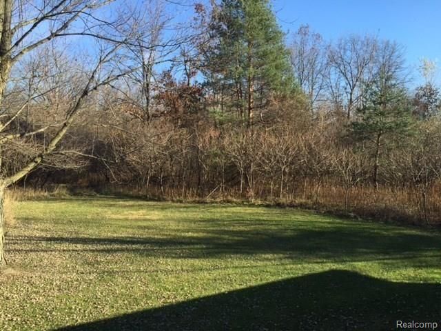 273 South Coats Road Oxford, MI 48371 - Photo 3 of 13 273 Coats 14.jpg
