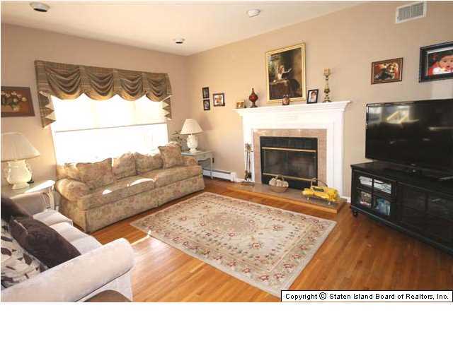 55 Dalemere Road Staten Island, NY 10304 - Photo 11 of 19 Additional Photo
