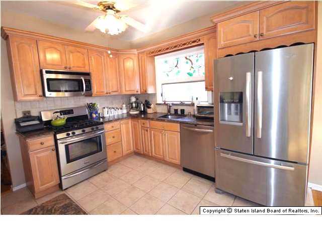 55 Dalemere Road Staten Island, NY 10304 - Photo 2 of 19 Additional Photo