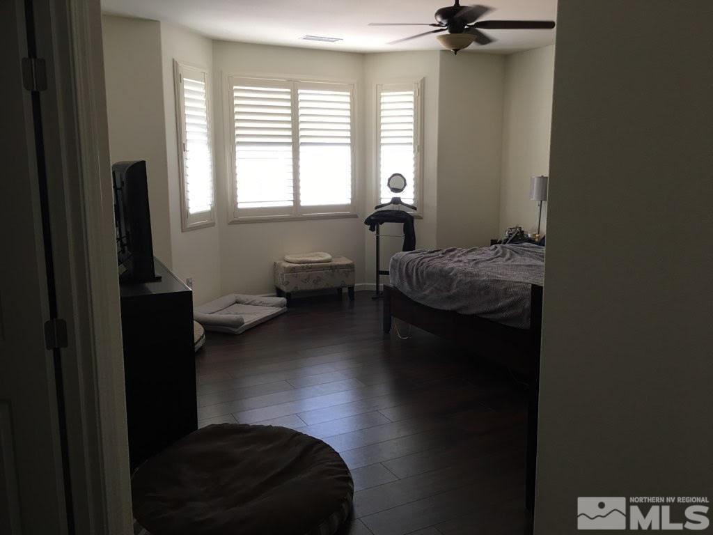 2233 Alivia Way Reno, NV 89521 - Photo 5 of 10 a living room with furniture and a window