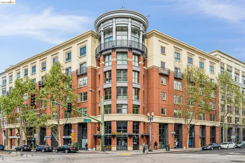 $999,000 | 438 West Grand Avenue, Unit 420, Oakland, CA 94612