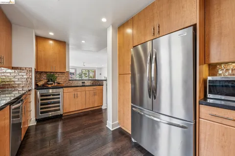 $999,000 | 438 West Grand Avenue, Unit 420, Oakland, CA 94612