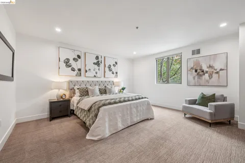 $999,000 | 438 West Grand Avenue, Unit 420, Oakland, CA 94612