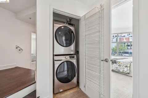 $999,000 | 438 West Grand Avenue, Unit 420, Oakland, CA 94612