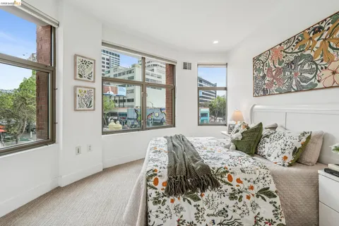 $999,000 | 438 West Grand Avenue, Unit 420, Oakland, CA 94612