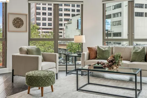 $999,000 | 438 West Grand Avenue, Unit 420, Oakland, CA 94612