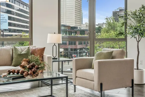 $999,000 | 438 West Grand Avenue, Unit 420, Oakland, CA 94612