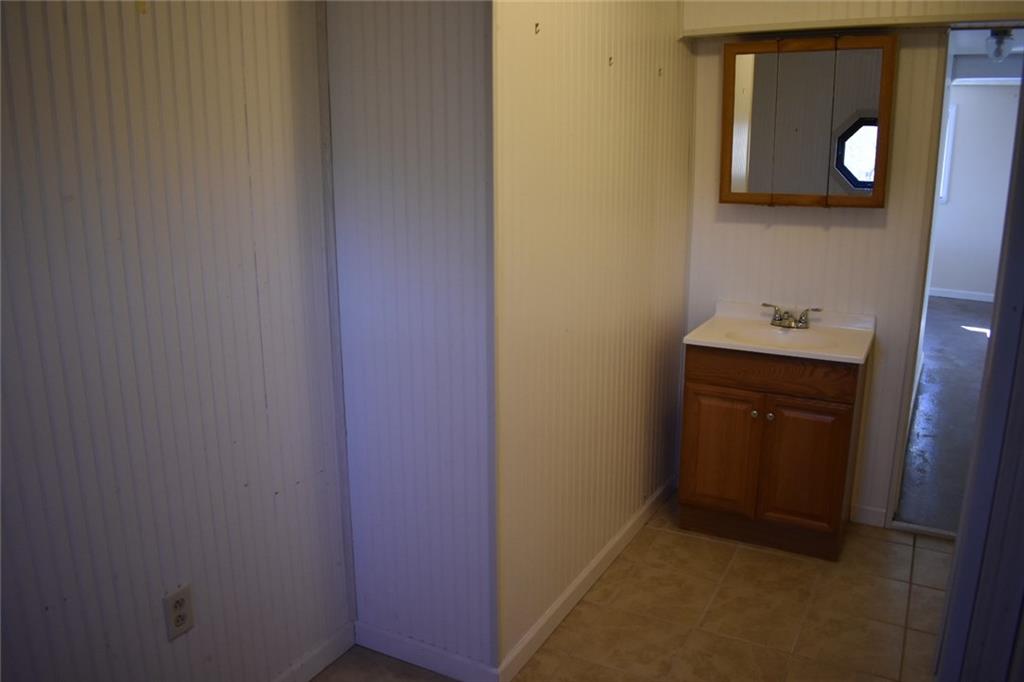 474 Myers Road Eighty Four, PA 15330 - Photo 18 of 20