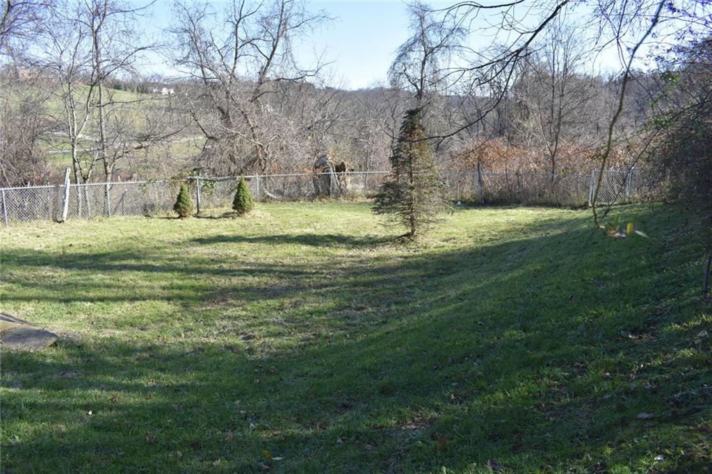 474 Myers Road Eighty Four, PA 15330 - Photo 5 of 20