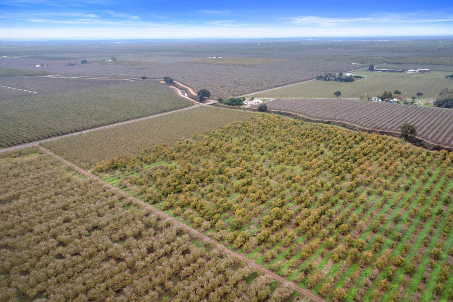5913 South Van Allen Road Stockton, CA 95215 - Photo 7 of 12 a view of an ocean beach