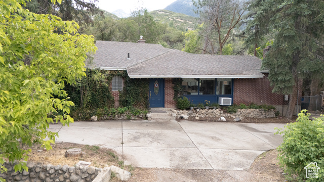 10175 Dimple Dell Road Sandy, UT 84092 - Photo 4 of 46