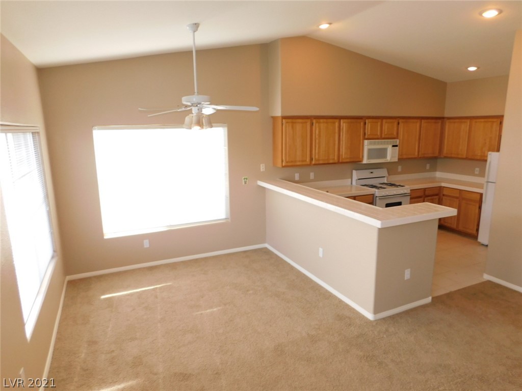 4921 Black Bear Road, Unit 202 Las Vegas, NV 89149 - Photo 4 of 34