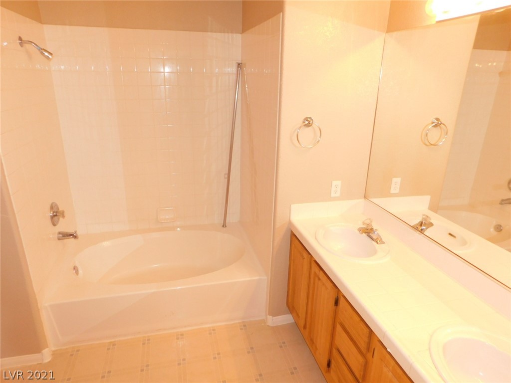 4921 Black Bear Road, Unit 202 Las Vegas, NV 89149 - Photo 7 of 34