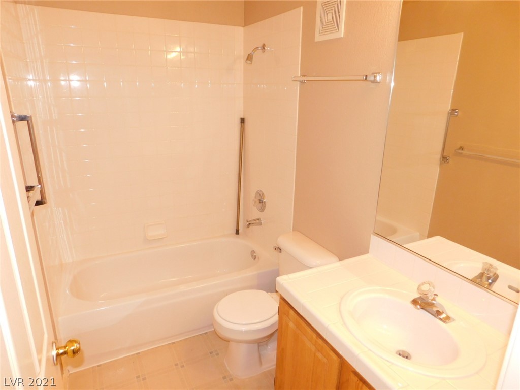 4921 Black Bear Road, Unit 202 Las Vegas, NV 89149 - Photo 9 of 34