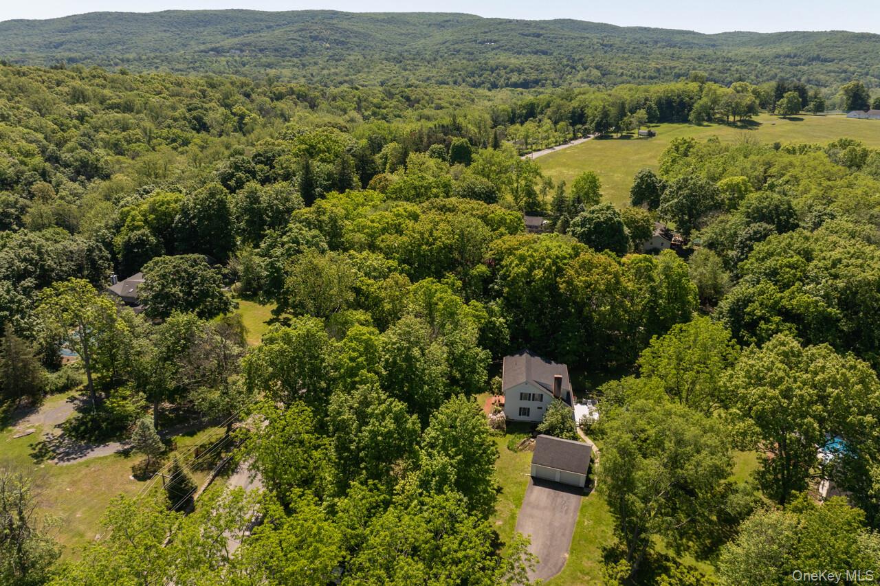 185 Taylor Road Mountainville, NY 10953 - Photo 6 of 47 Set in the beautiful Hudson Highlands in Cornwall, NY