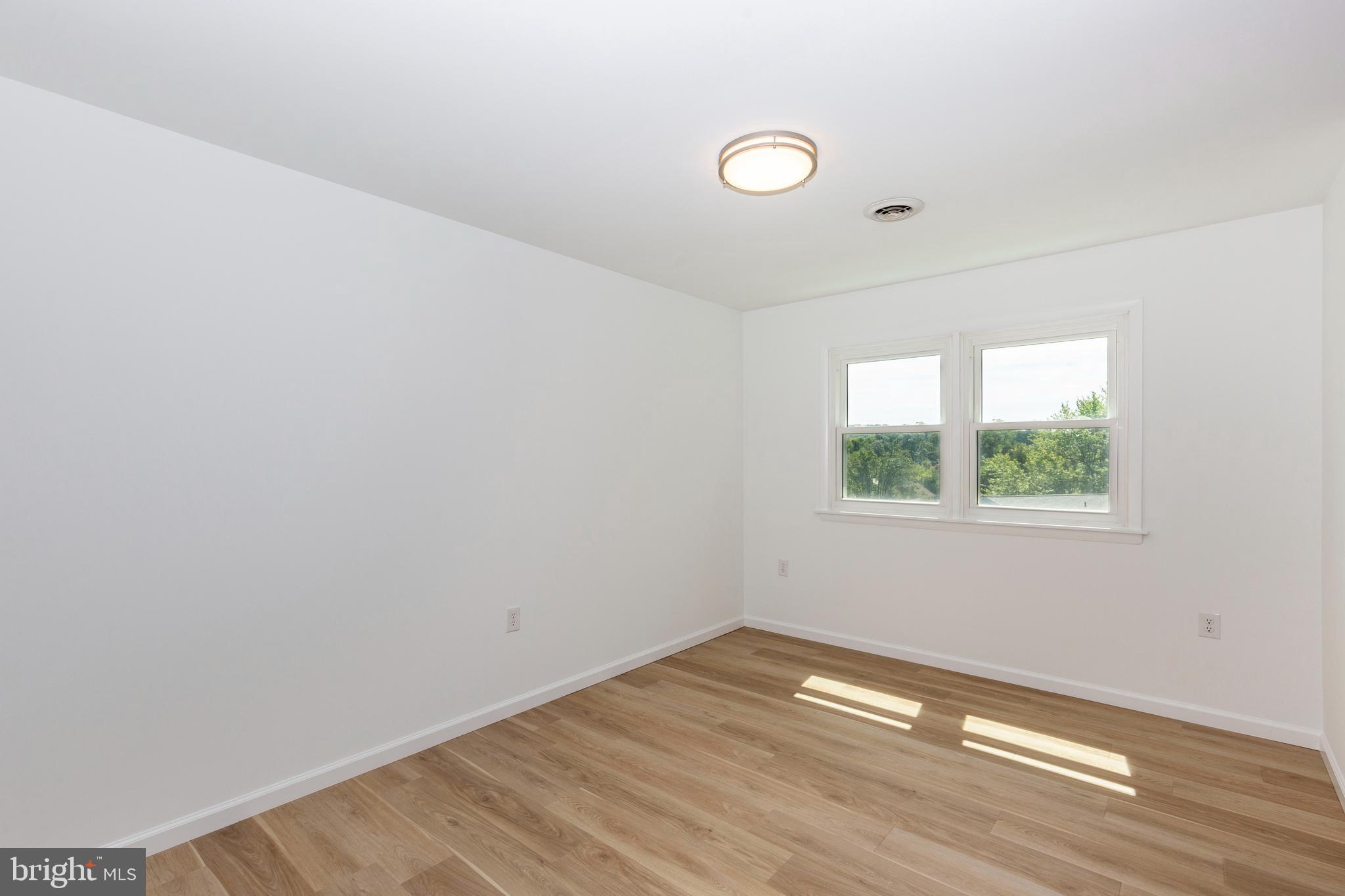 2807 Rachele Court Manchester, MD 21102 - Photo 12 of 31 Dining Room