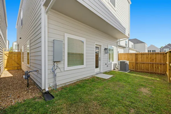 $2,499 | 412 Stonework Landing Lane, Houston, TX 77076