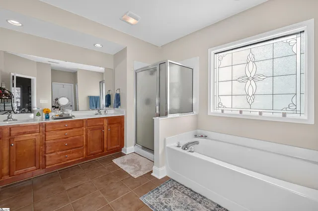 $485,000 | 220 Clairhill Court, Simpsonville, SC 29680