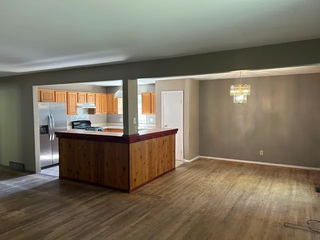 $334,800 | 699 Darlington Lane, Crystal Lake, IL 60014