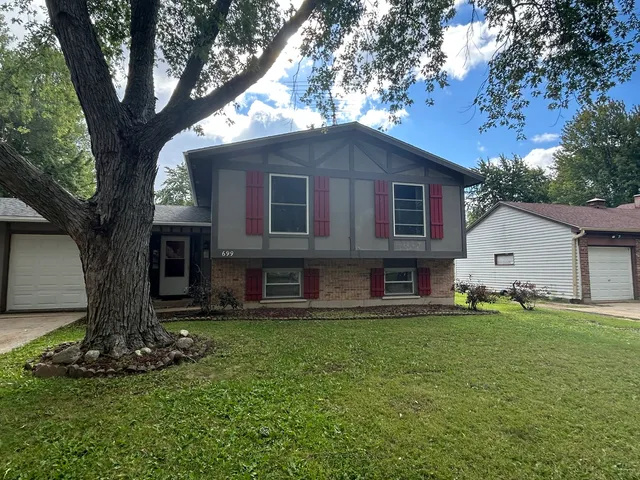 $334,800 | 699 Darlington Lane, Crystal Lake, IL 60014