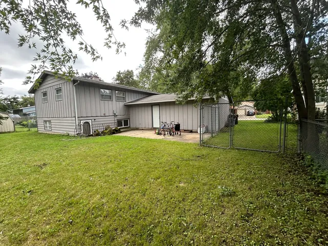 $334,800 | 699 Darlington Lane, Crystal Lake, IL 60014