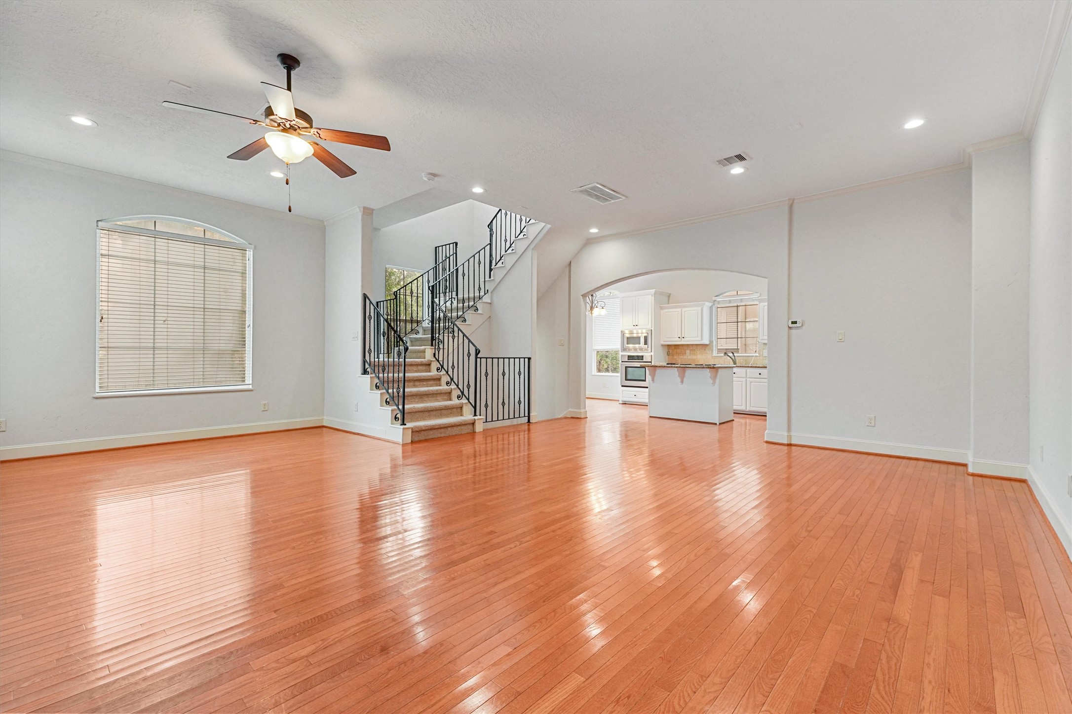 2418 Ralph Street, Unit A Houston, TX 77006 - Photo 4 of 6