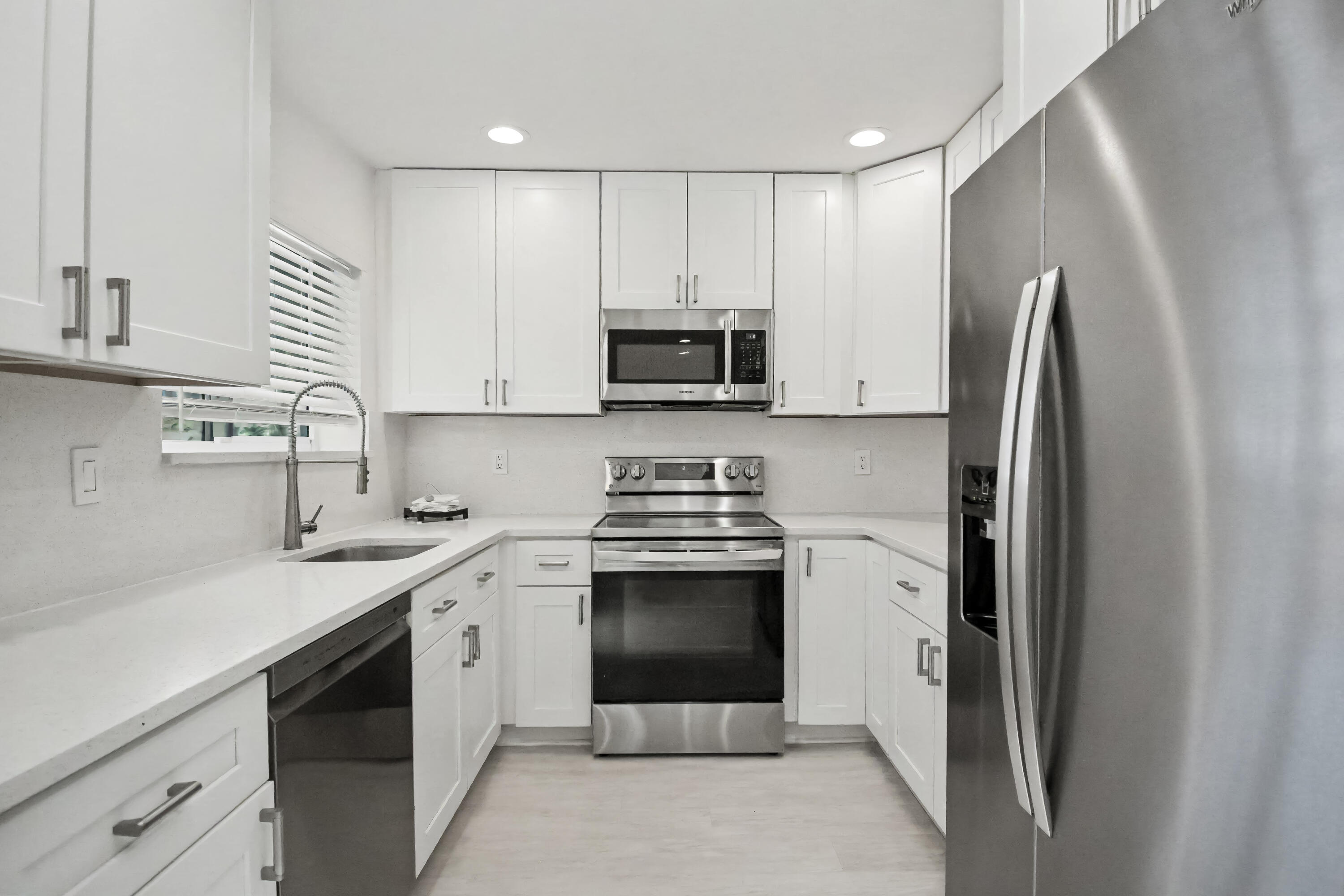 10562 Fenway Place Boca Raton, FL 33498 - Photo 18 of 65 E5CA4956-E9DE-452D-BFC0-C728669D5EBE