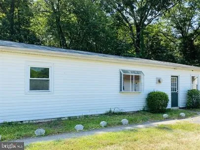 $1,795 | 10612 Opal Lane, Fredericksburg, VA 22408