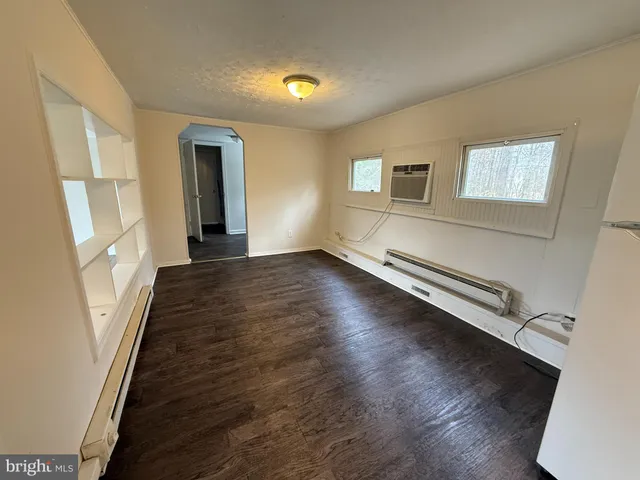 $1,795 | 10612 Opal Lane, Fredericksburg, VA 22408