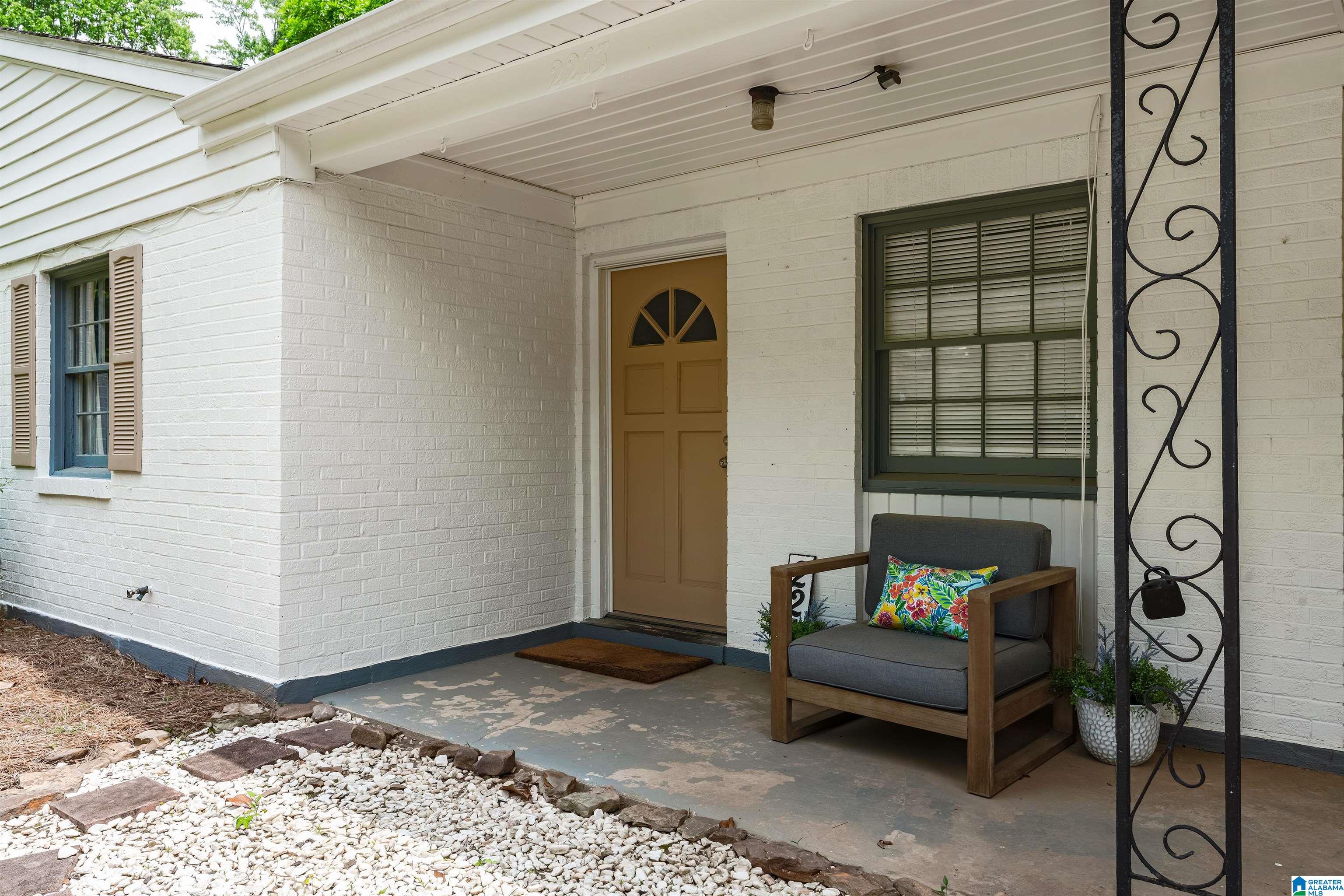 2213 Chapel Hill Road Birmingham, AL 35216 - Photo 4 of 24