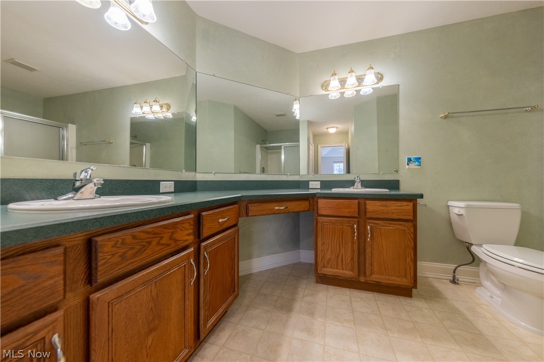 4902 Foote Road, Unit 14 Medina, OH 44256 - Photo 19 of 42 Double sinks with expansive counters and vanity