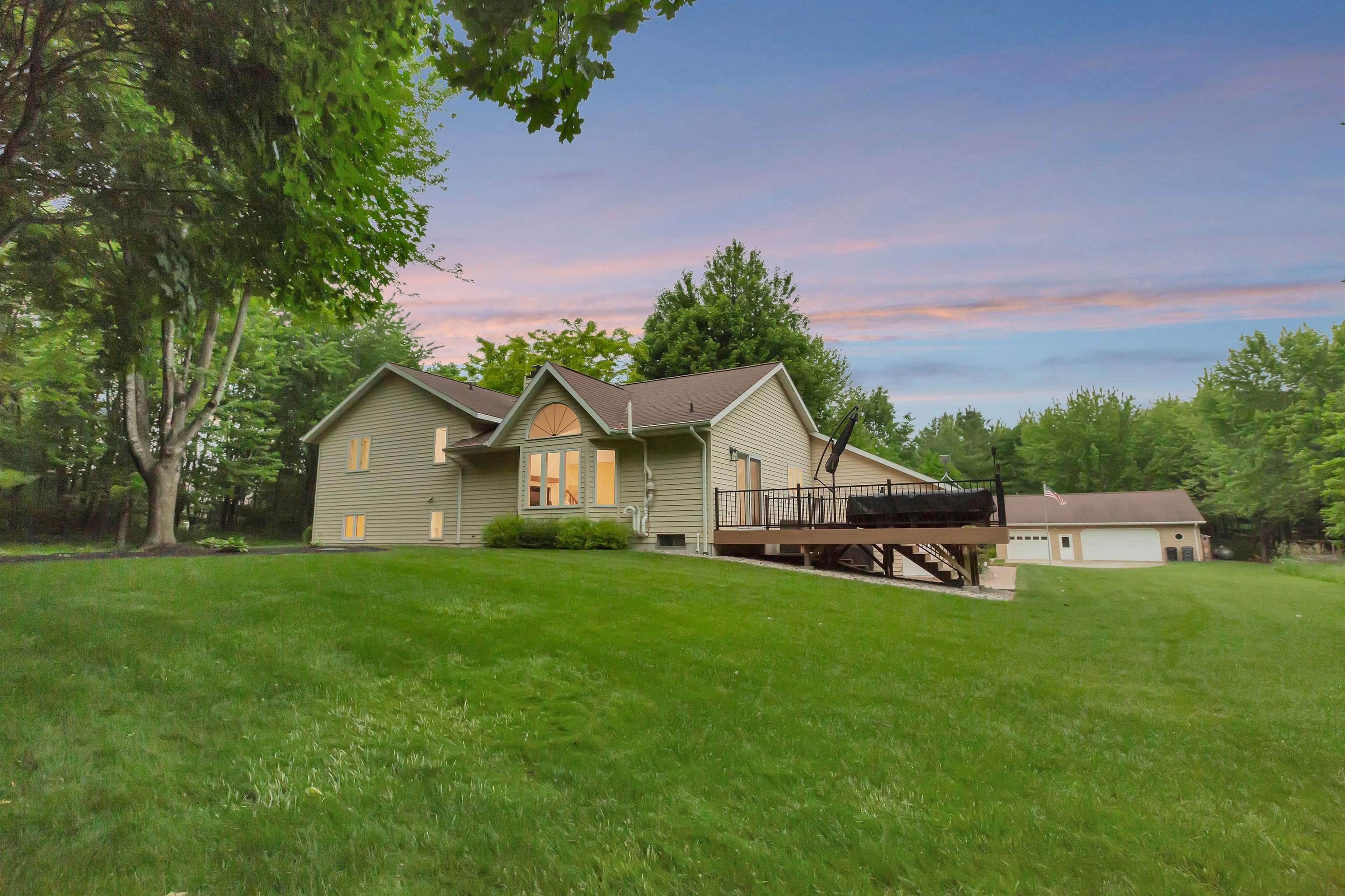 N5210 Whitetail Road Seymour, WI 54165 - Photo 4 of 43