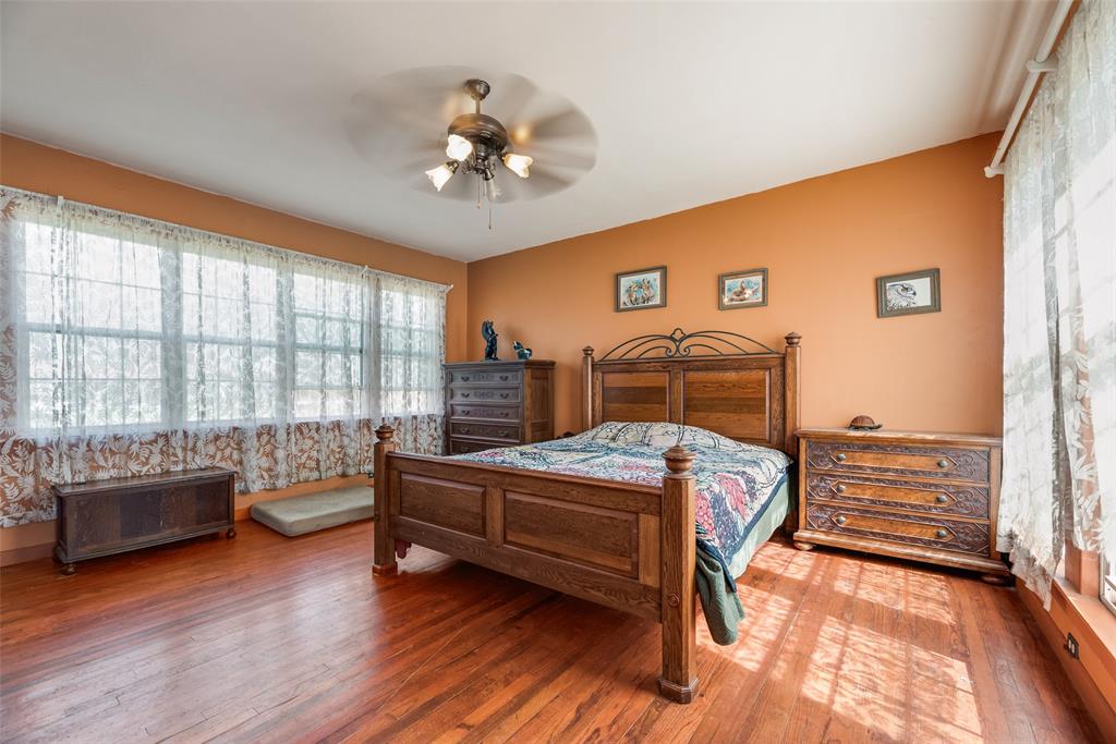 508 Martin Lane Euless, TX 76040 - Photo 20 of 34