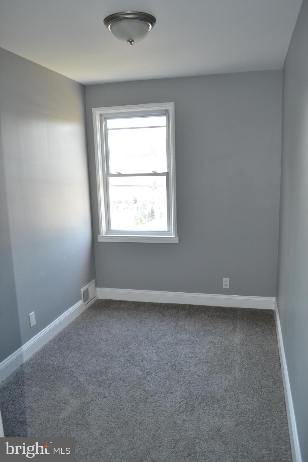 7448 Durwood Road Baltimore, MD 21222 - Photo 17 of 26