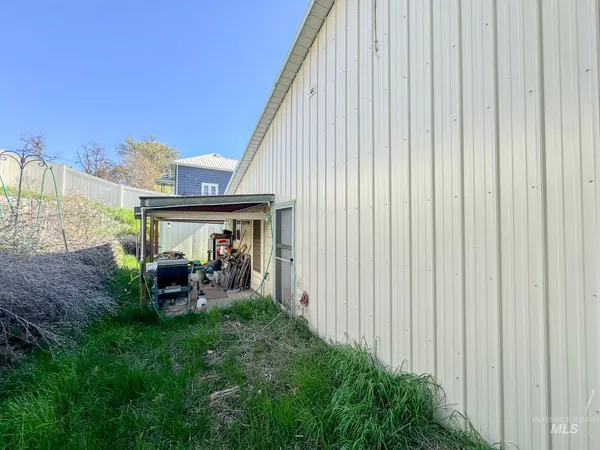 $250,000 | 218 State Street, Juliaetta, ID 83535