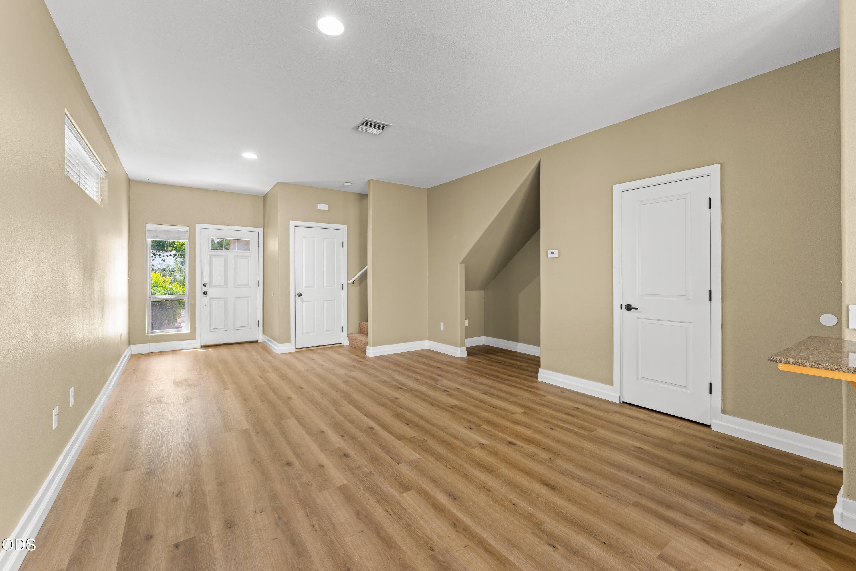 139 Casey Way Central Point, OR 97502 - Photo 8 of 23 Gallery Image 8