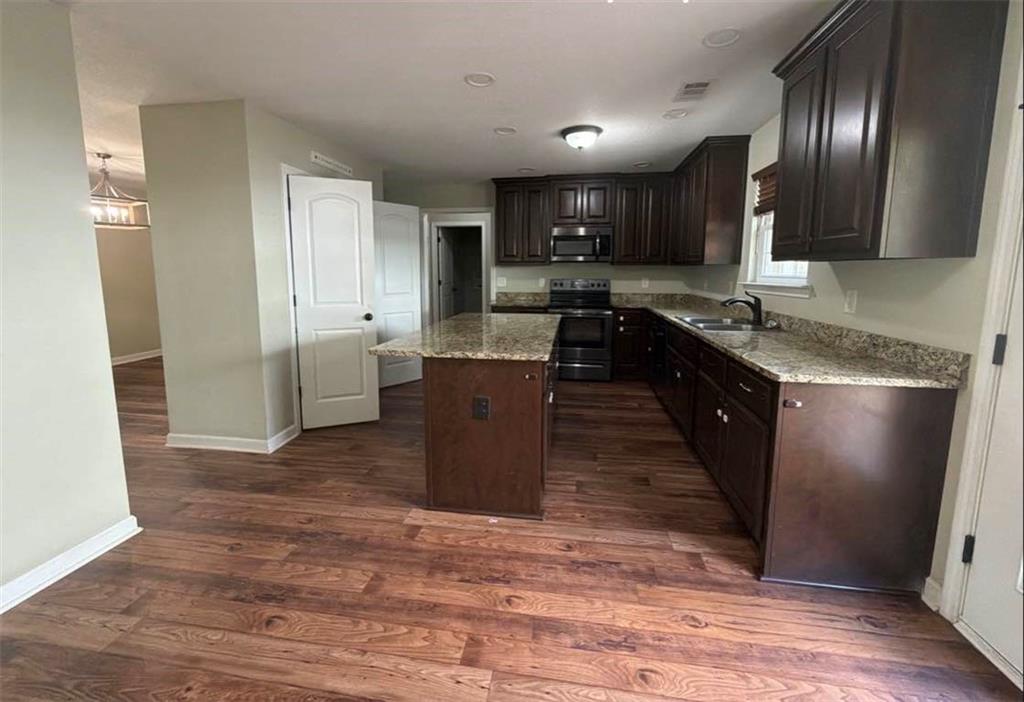 402 Renee Road Pendergrass, GA 30567 - Photo 15 of 36