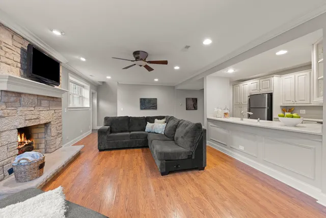 $1,575,000 | 4947 Stonewall Avenue, Downers Grove, IL 60515